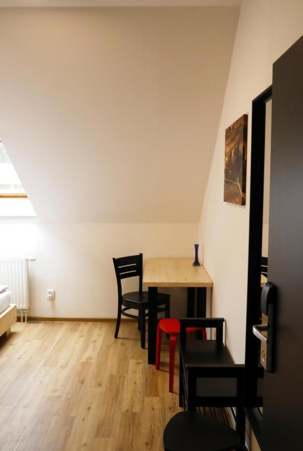Penzion&Pizzerie U Massima Vyškov Buitenkant foto